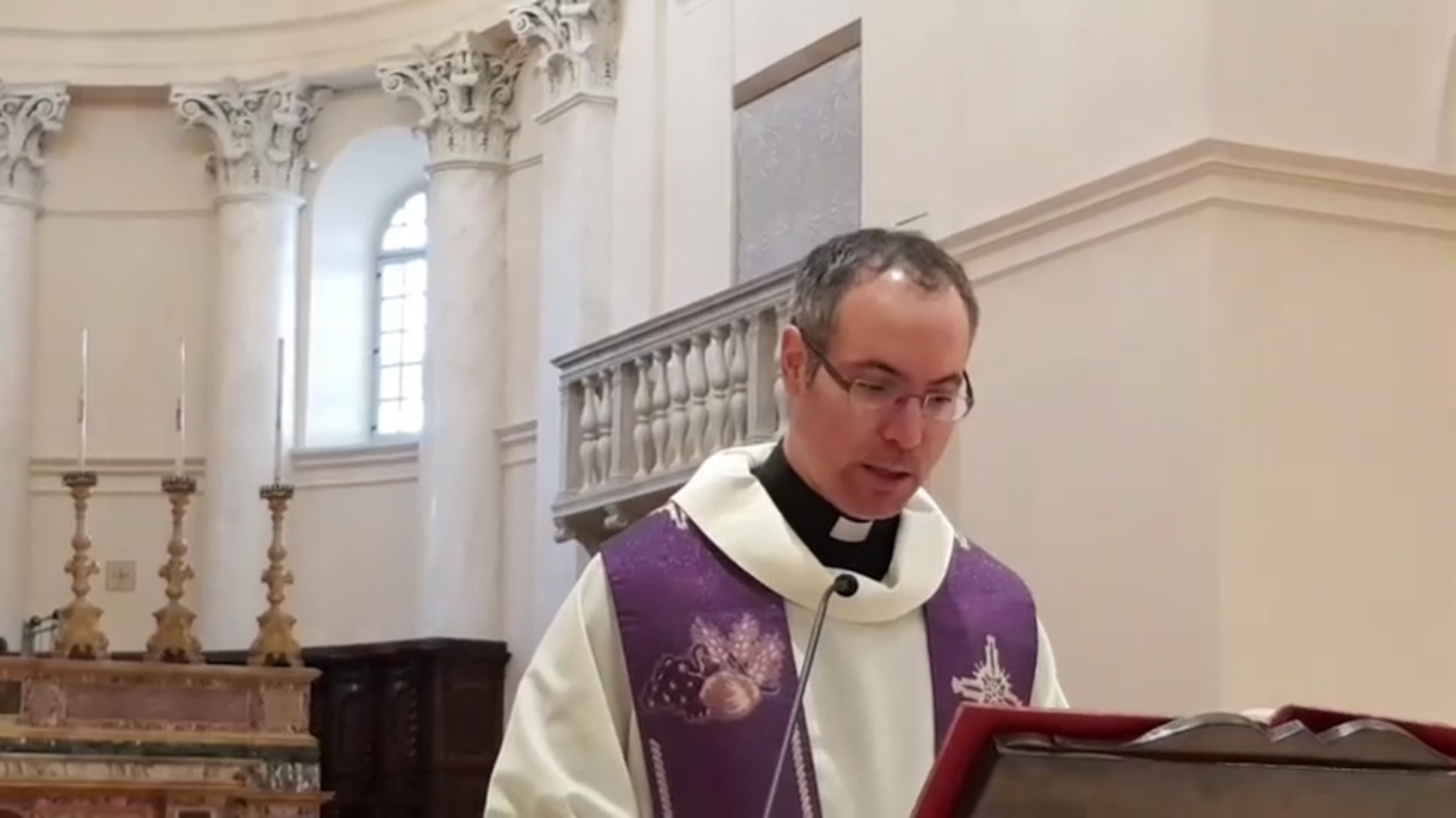 8C81689B B922 48AF 8A9F 82C9B9F0C0AD