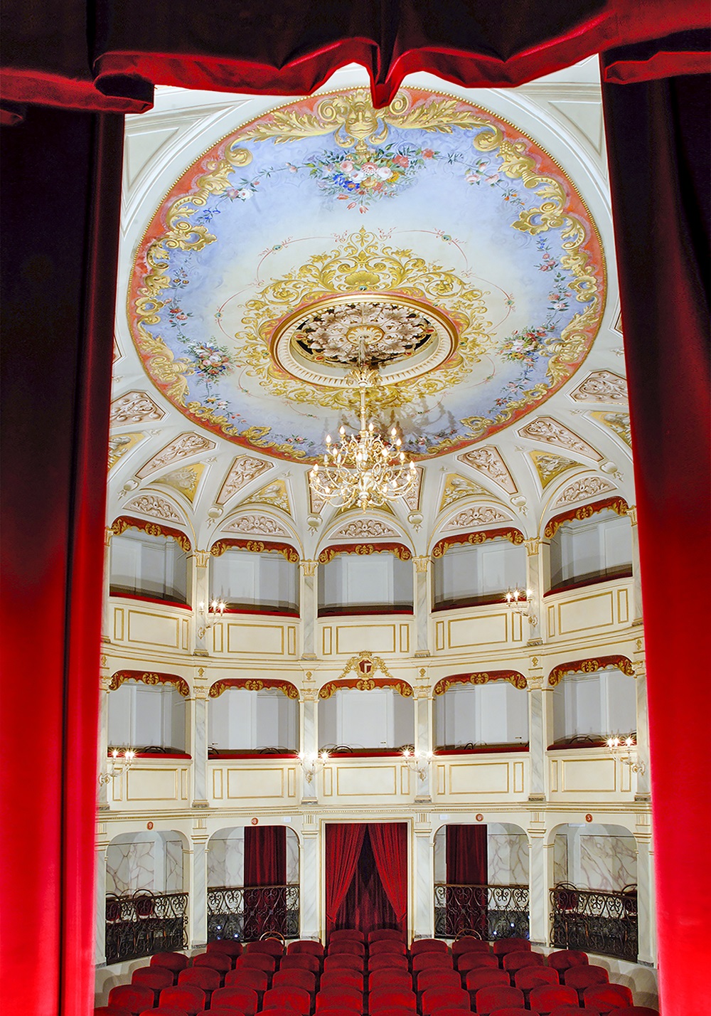 Teatro Giacomo Leopardi ph.Roberto DellOrso