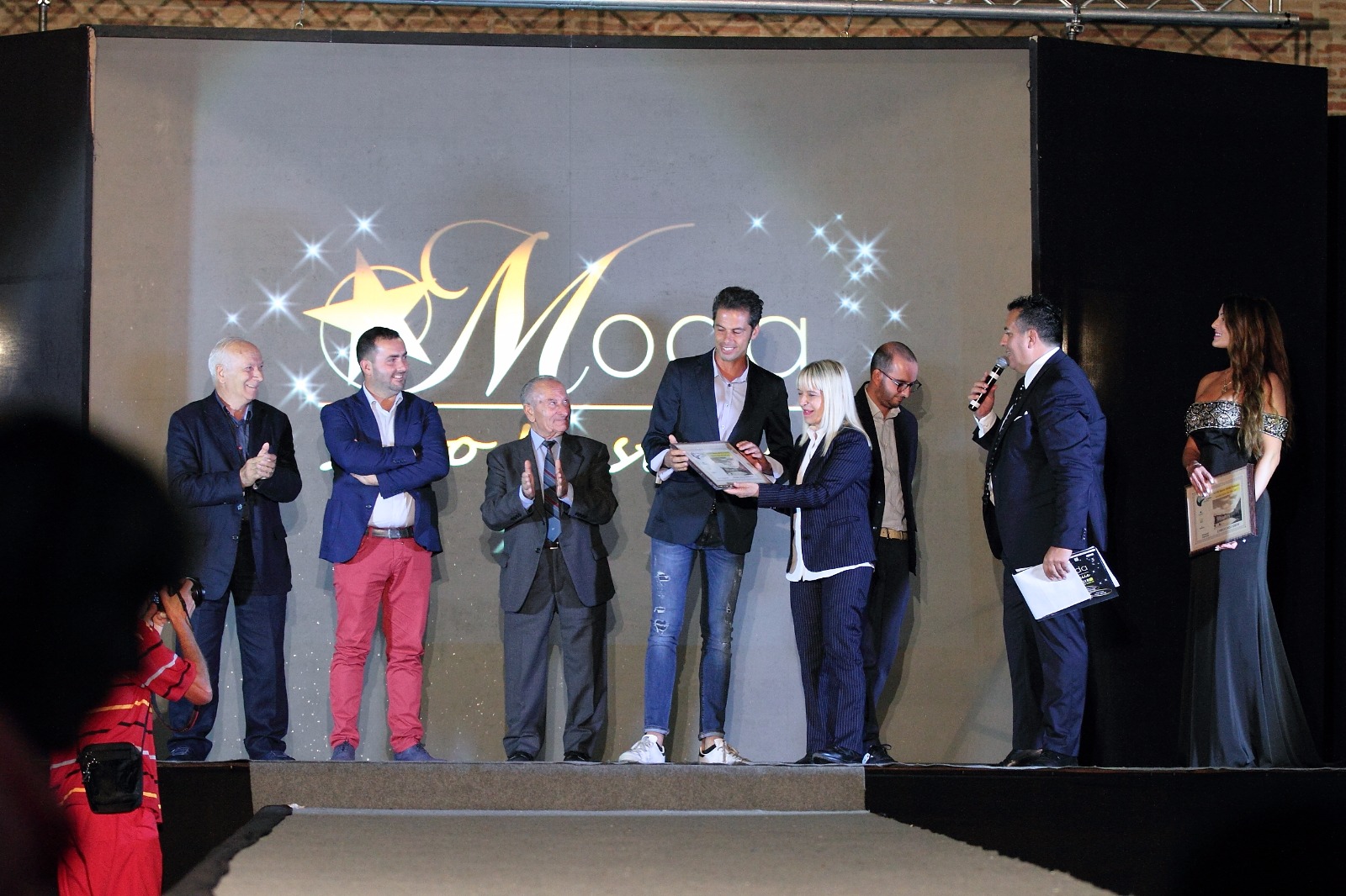 2C350B96 A89C 4C38 B8CD 74A5A64351F7