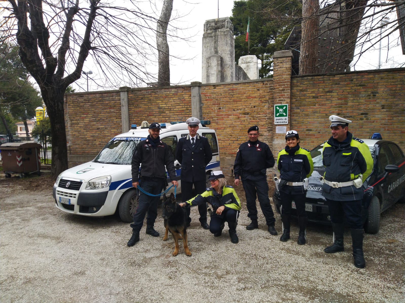 874F1B41 0CA3 4E7C BC1E EA81B6256BEE