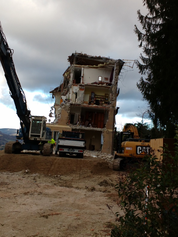 demolizione 3 600x800