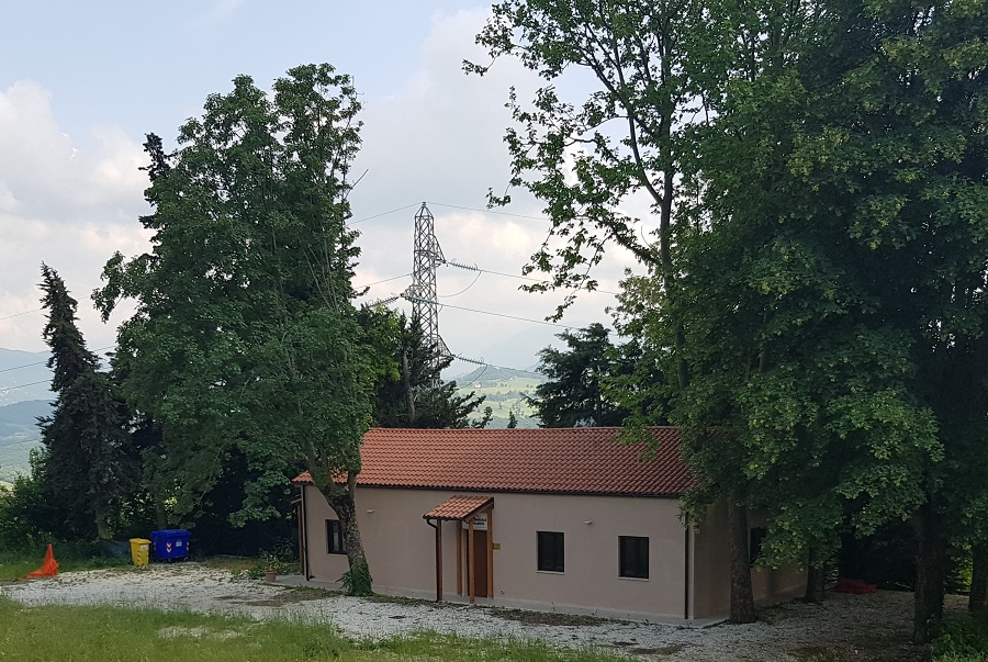 CENTRO SOCIALE CON TRALICCIO ENELE