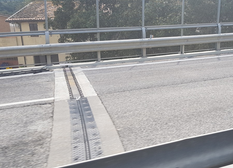 piastre giunti ponti superstrada 77