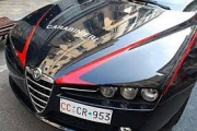 Tolentino,  evade dagli arresti domiciliari e invade il palco per interrompere il sindaco