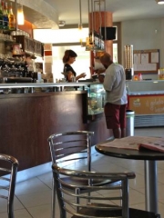 A Chiesanuova di Treia riapre il "Bar Storico"