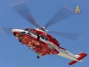 Fiamme nella zona collinare di Tolentino, in volo l'elicottero dei vigili del fuoco