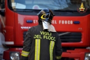 Incendio di sterpaglie, Vigili del Fuoco sul posto