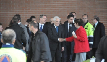 Il presidente Mattarella visita i terremotati a Camerino