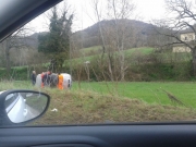 Spettacolare incidente, un'auto si ribalta lungo la Muccese