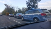 Pezzo di ferro in superstrada, danneggiata l&rsquo;auto di una autorit&agrave; pubblica