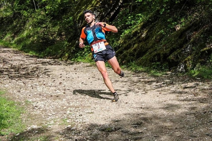 L&#039;atleta treiese Giacomo Forconi trionfa al Trail di Badia Pratagli