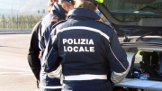 A passeggio a San Ginesio per prendere aria buona. Denunciato