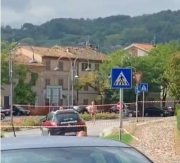 Tolentino, si barrica in casa armato - VIDEO ALL'INTERNO