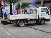 In sella alla sua Suzuky si scontra con un autocarro, 45enne tolentinate trasportato a Torrette