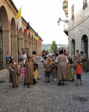 Al via Castrum Sarnani. Successo per la prima serata