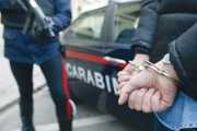 Cocaina in auto e in casa, 43enne arrestato a Castelraimondo