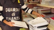 Denunciati titolari di due copisterie: fotocopiavano libri illecitamente