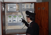 Rubavano elettricit&agrave; per illuminare la propria abitazione. Denunciati quattro marocchini