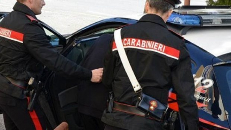 Carabinieri, controlli a tappeto nel fine settimana: sanzioni per 14mila euro