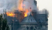 Parigi come Tolentino, una storia gi&agrave; vista