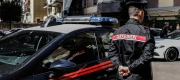 Si tocca mostrandosi ad una sconosciuta. Nei guai un italiano