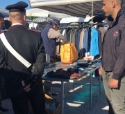 Controlli dei Carabinieri al mercato. Un freno all'accattonaggio