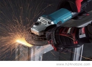 Chiesanuova, il frullino gli sfugge di mano e resta ferito al torace