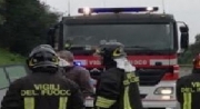 Fuoristrada di un'auto a Matelica, intervento Vigili del fuoco