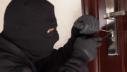 Tolentino, ladri in casa mentre i proprietari dormono