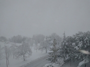 Neve - Uomini e mezzi al lavoro a Camerino per garantire viabilit&agrave;. Scuole chiuse  anche mercoledi 18 e giovedi 19