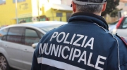 Investiti a Tolentino nel piazzale Europa. Non sono gravi