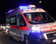 Civitanova, auto si ribalta. Due feriti