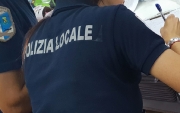 Macerata, truffe all'ufficio anagrafe del comune. Nei guai dipendente