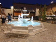 Vandalismo, la nuova fontana usata per il bagno