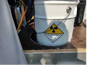 Trasporto di materiale radioattivo scoperto dalla polizia stradale, denunciato il conducente