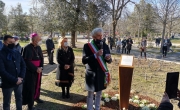 Macerata, targa ai Giardini Diaz in ricordo di Pamela