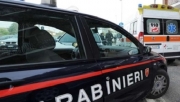 Ferito al cuore dal migliore amico, sviene in gelateria