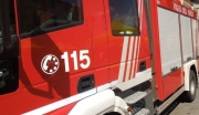 Autoarticolato si rovescia, bloccata la strada Regina
