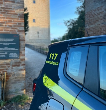 Scoperti lavoratori in nero in un bar del camerinese