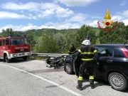 Scontro tra auto e moto a Serripola. Centauro portato a Torrette