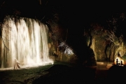 Sarnano, anche le "cascate perdute" si illuminano a festa