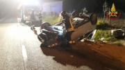 Auto si ribalta in localit&agrave; Rocchetta a San Severino