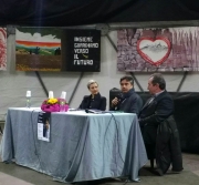 "Condividiamo il futuro". Flavio Corradini racconta in un libro i suoi anni pi&ugrave; belli
