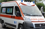 Passo Treia, scontro tra auto e furgoncino sulla provinciale