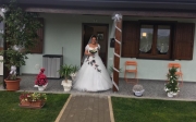 Il "s&igrave;" di Patrizia e Marco. La sposa esce dalla Sae